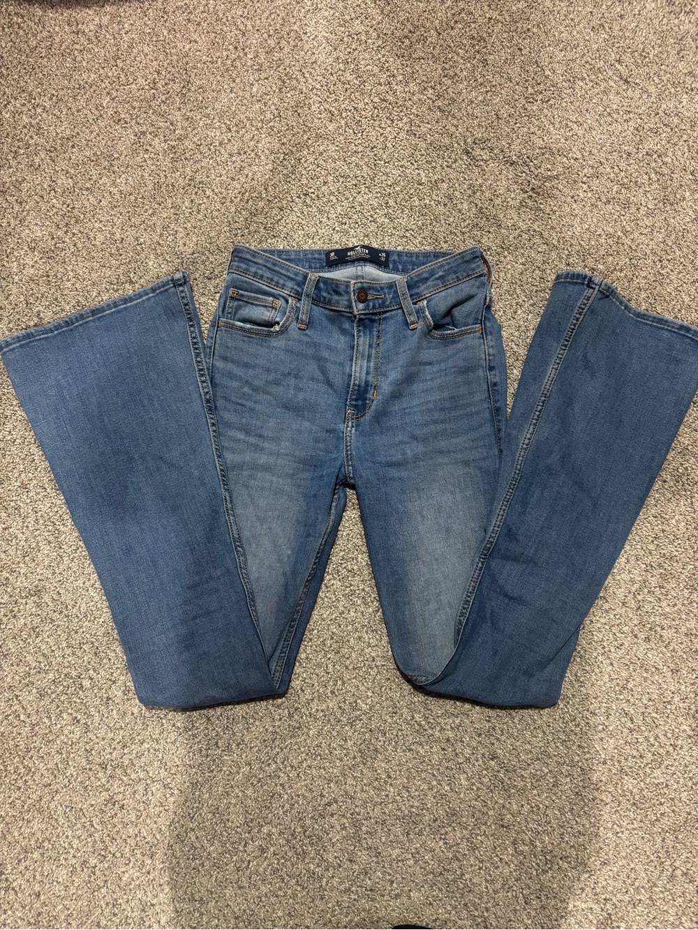 Hollister Bootcut Jeans in Mid Blue Wash